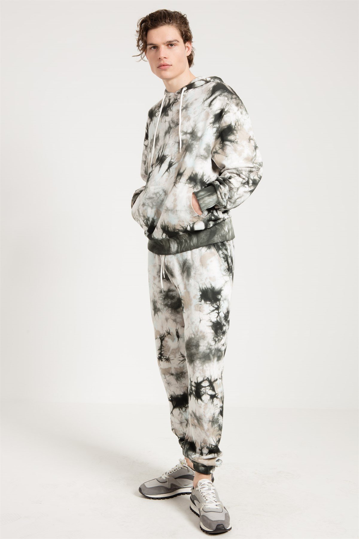 Tie Dyed Jogger in Grey