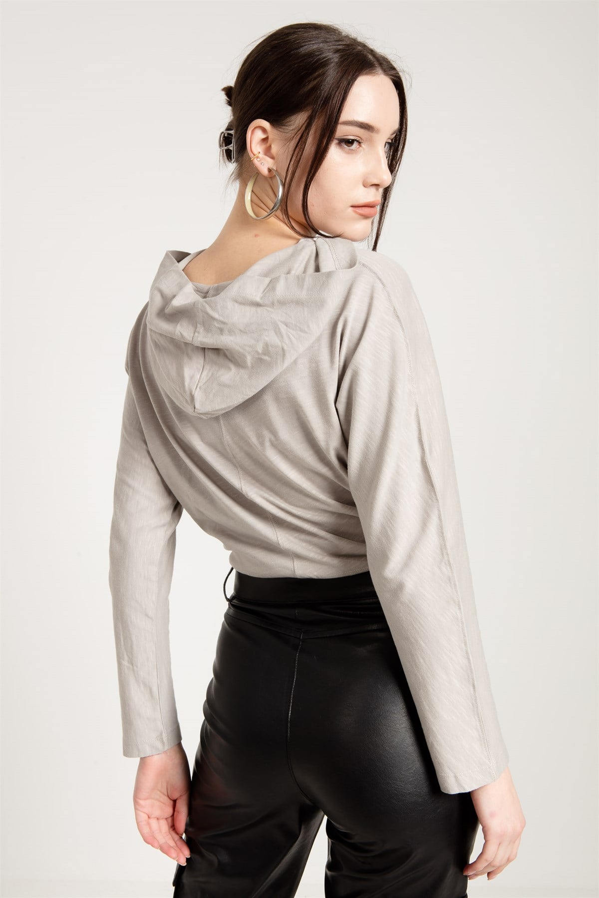 Cropped Hoodie in Grey with Dropped Shoulders