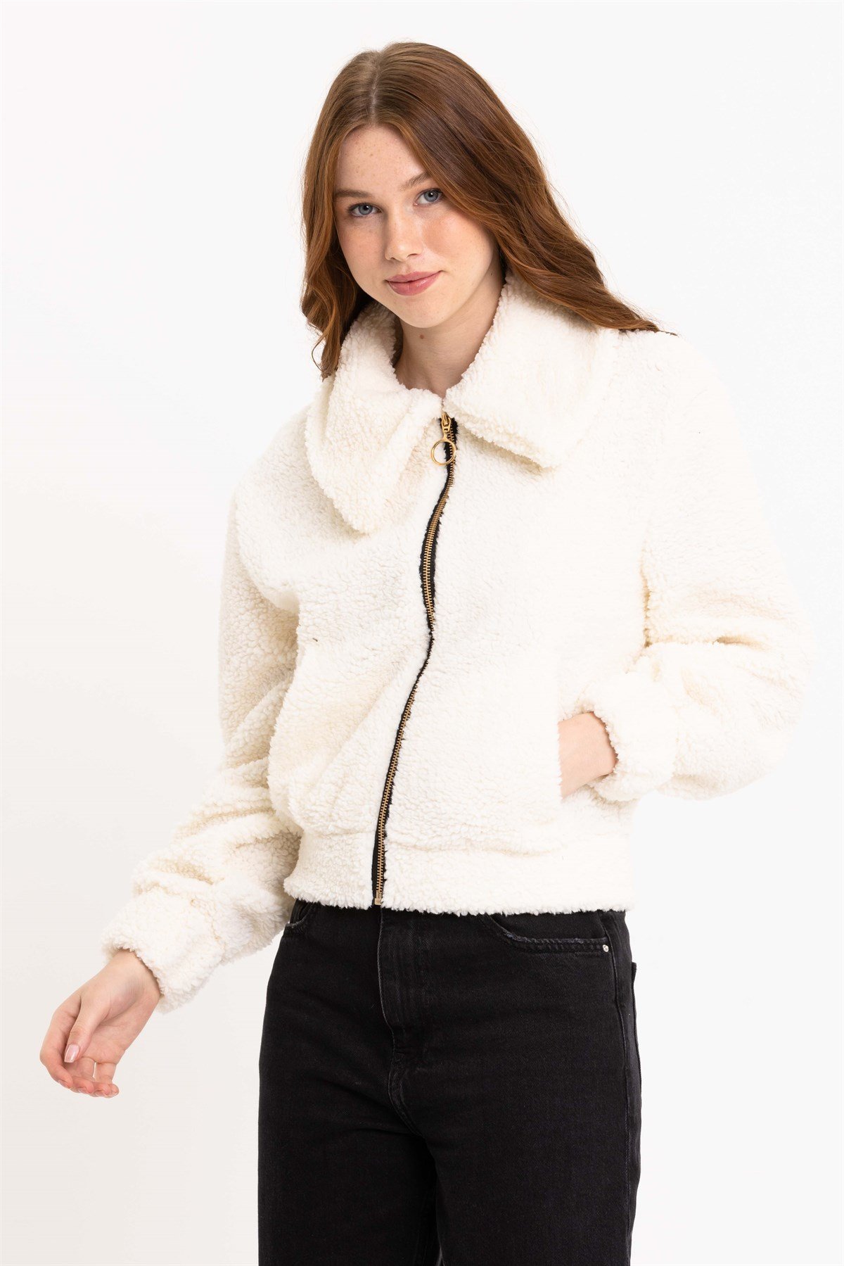 Kadın Fermuarlı Ekru Peluş Ceket