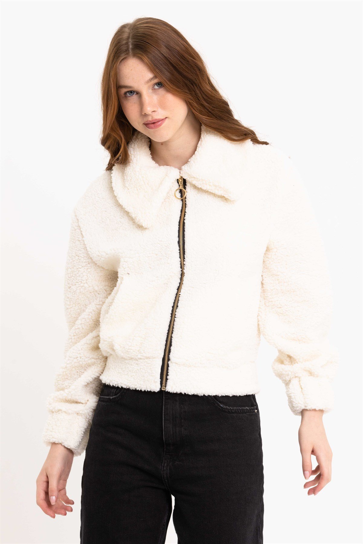 Kadın Fermuarlı Ekru Peluş Ceket