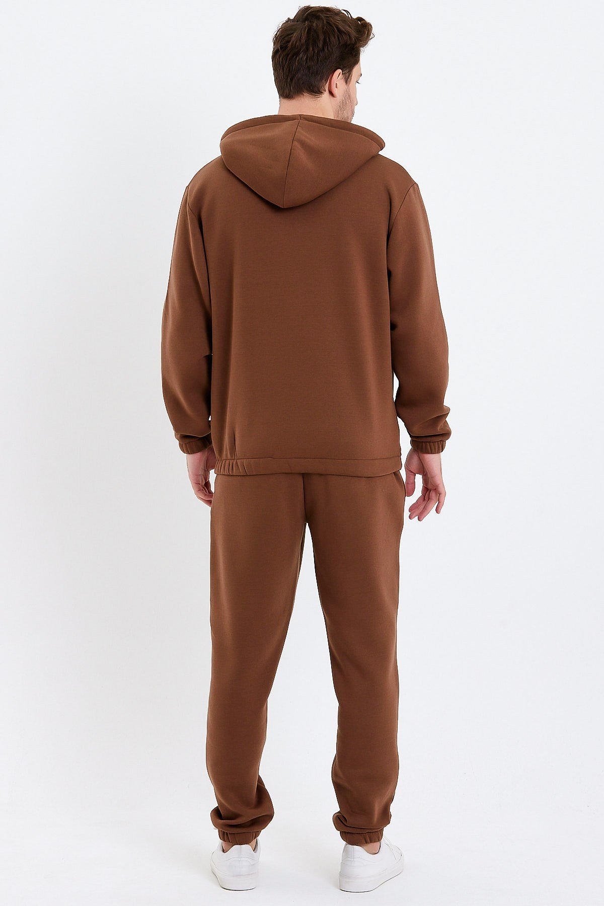 Kahverengi Nakışlı Erkek Eşofman Takımı