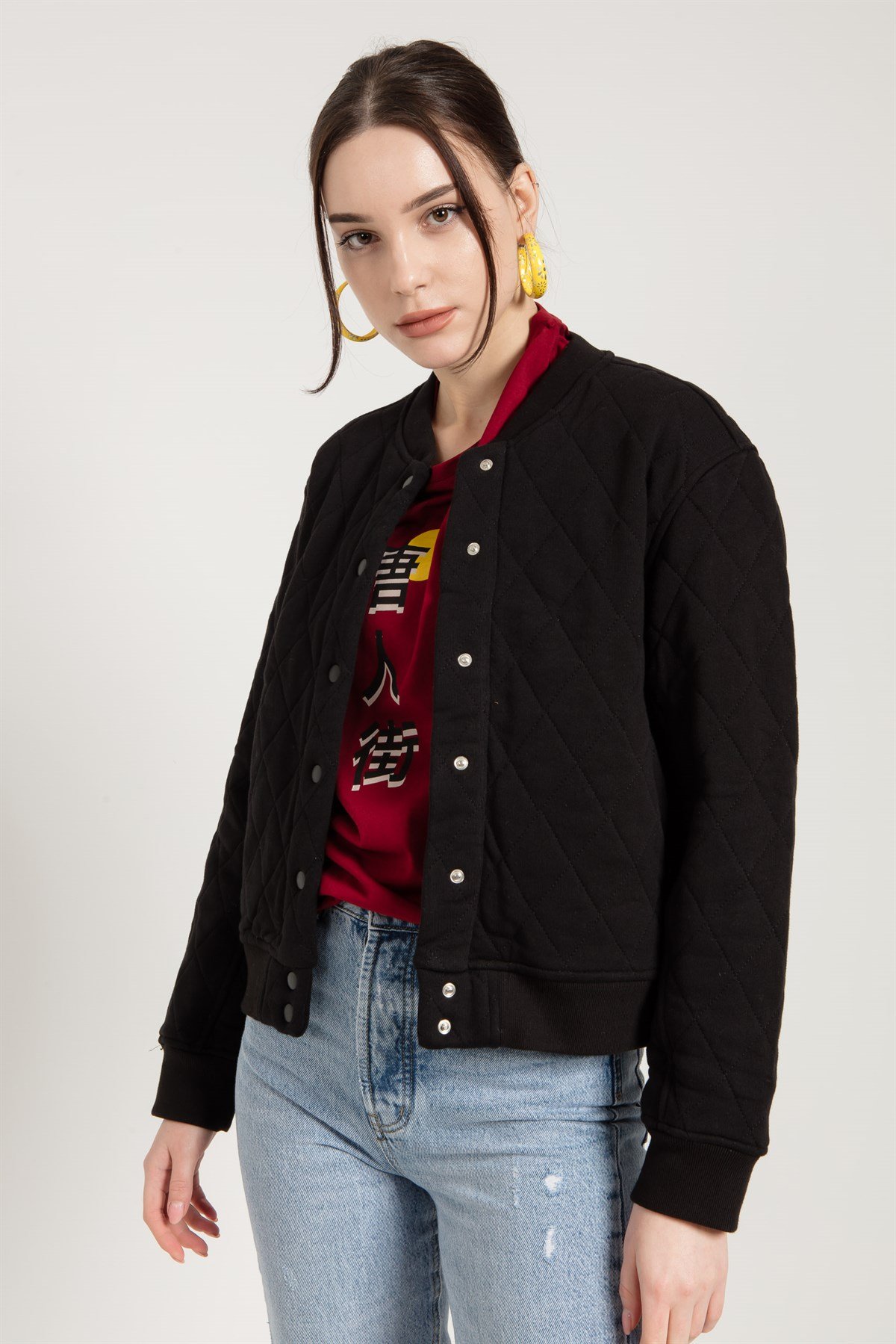 Kapitoneli Siyah Kısa Kadın Bomber Ceket