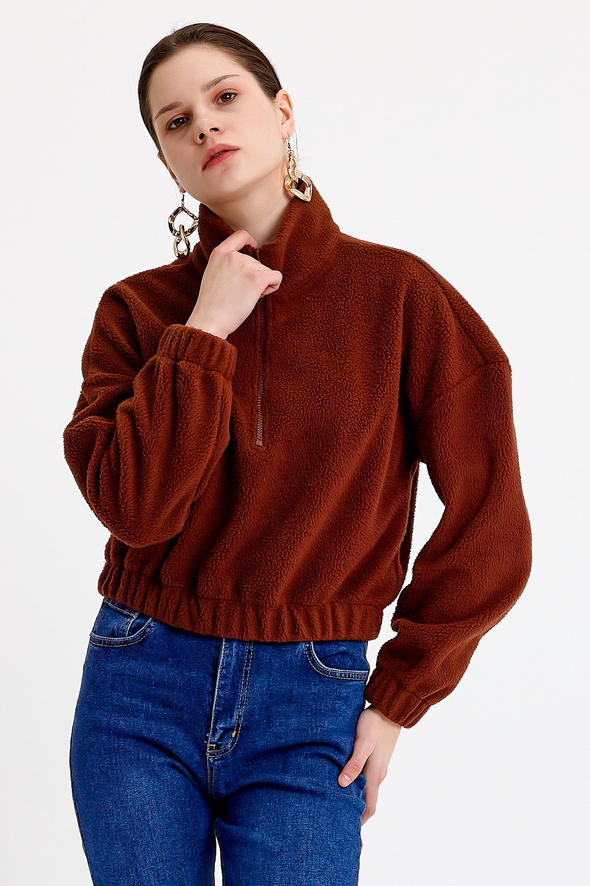 Koyu Kahverengi Dik Yaka Crop Fit Peluş Sweatshirt