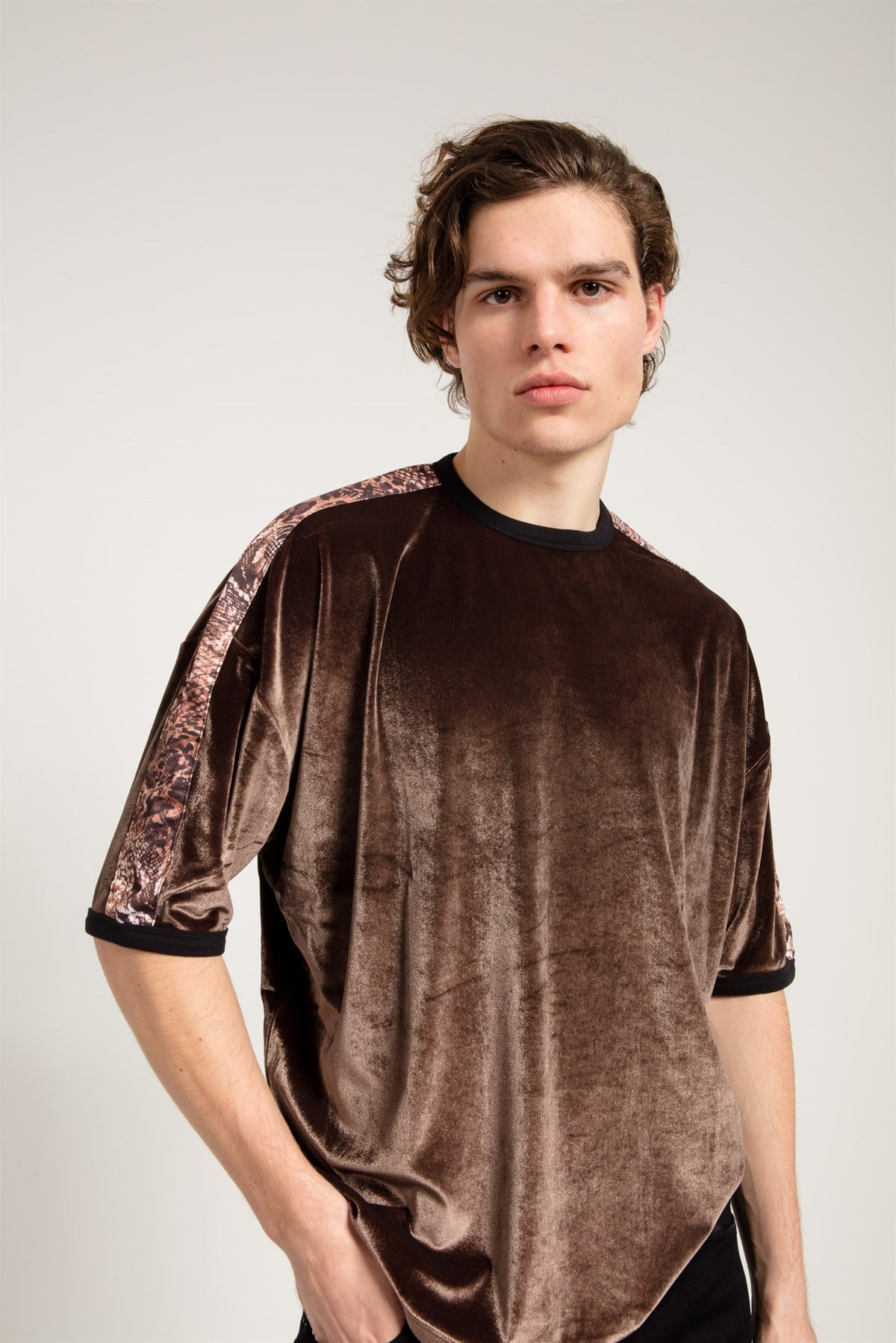 Unisex Velvet T-shirt in Brown with Leopard Print Tape