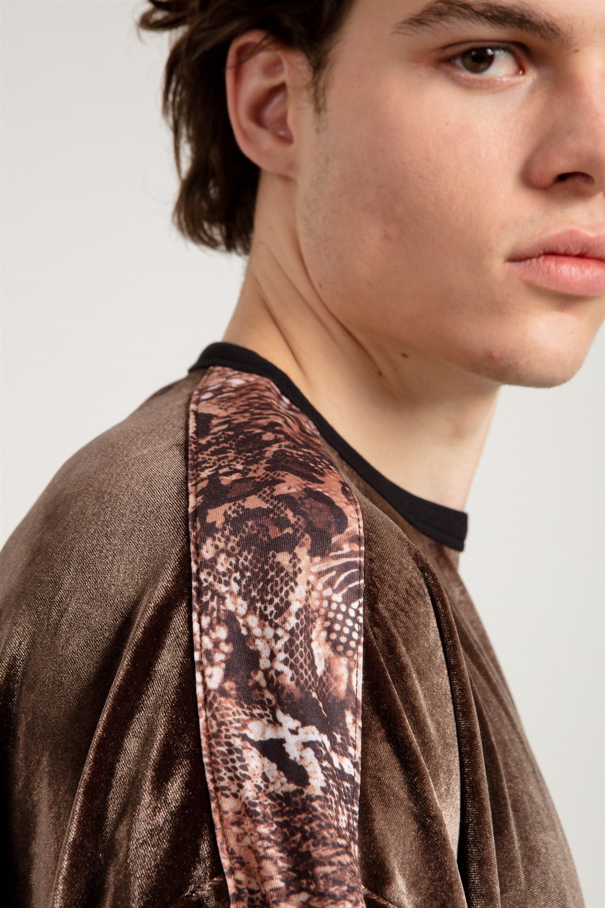 Unisex Velvet T-shirt in Brown with Leopard Print Tape