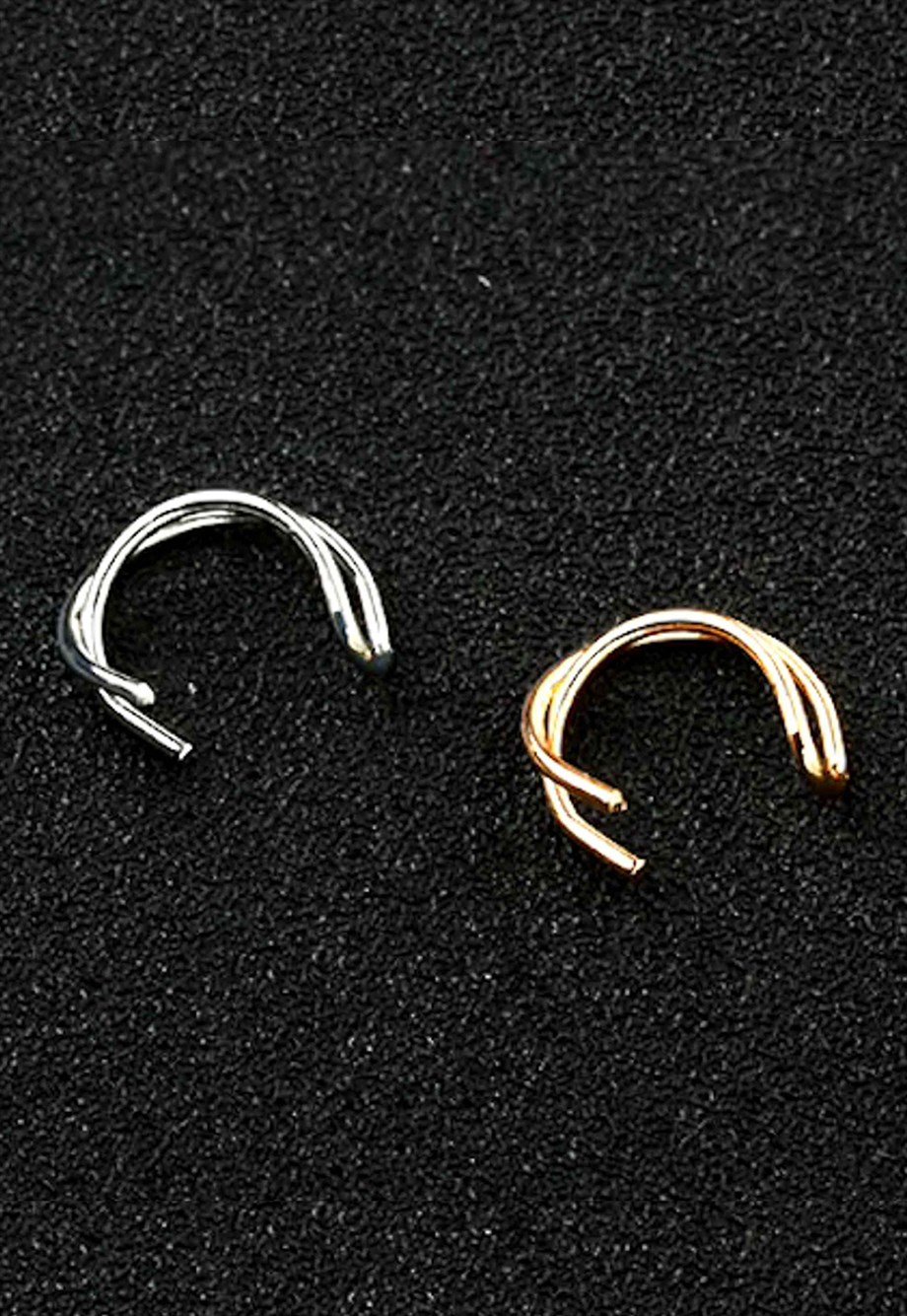 MULIER BULIA Gümüş Çapraz Kıkırdak Küpe