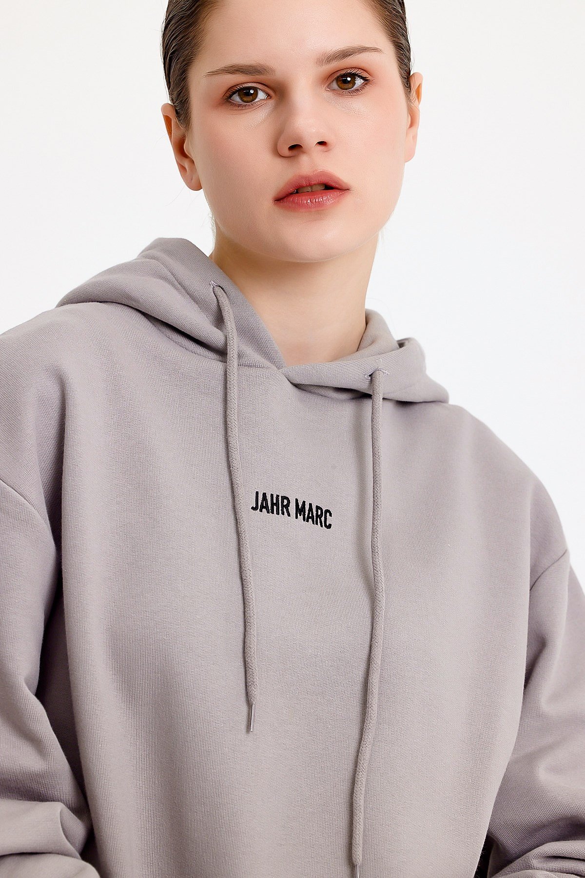 Nakışlı Oversize Açık Gri Kapüşonlu Kadın Sweatshirt