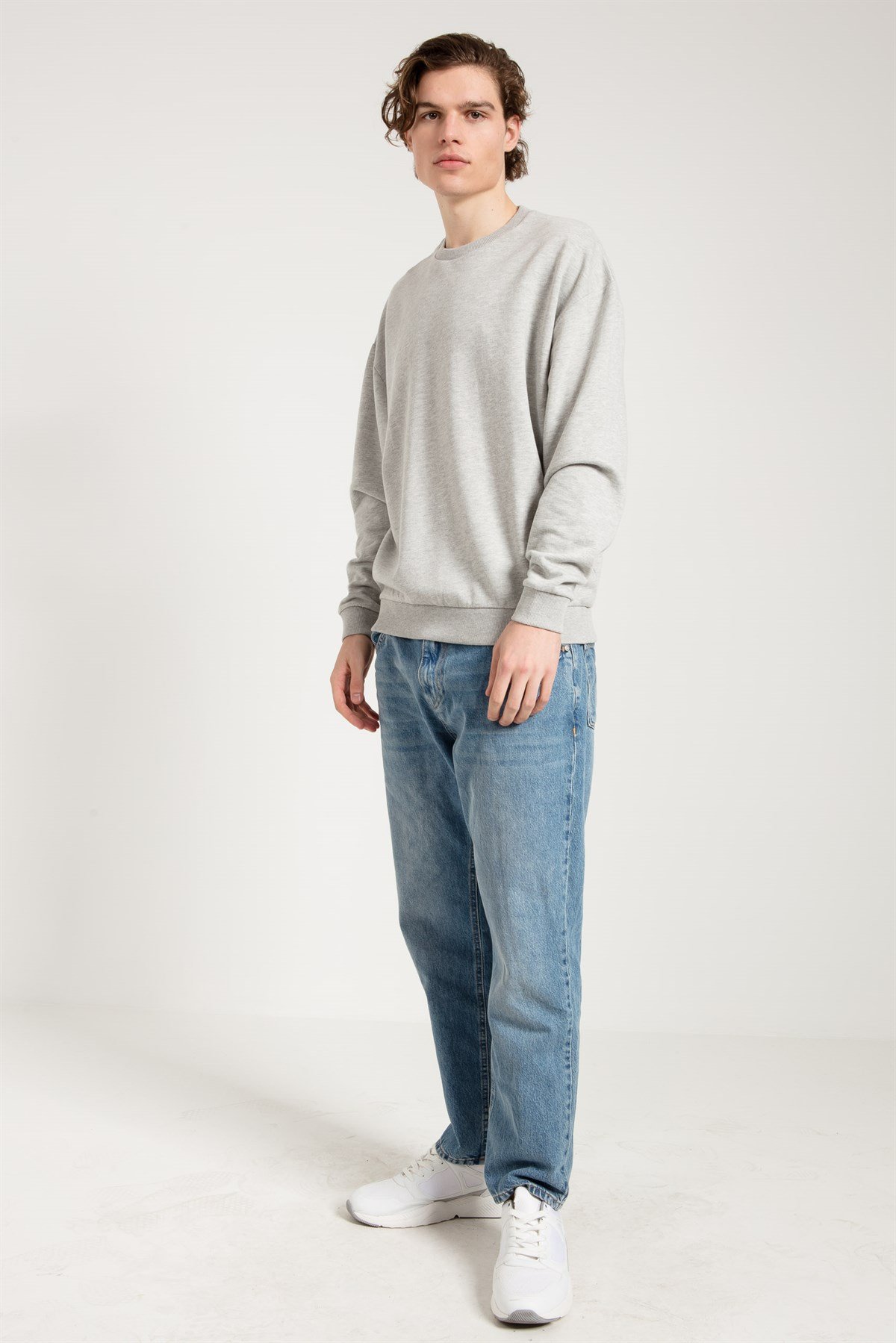 Acid Washed Sweatshirt in Grey