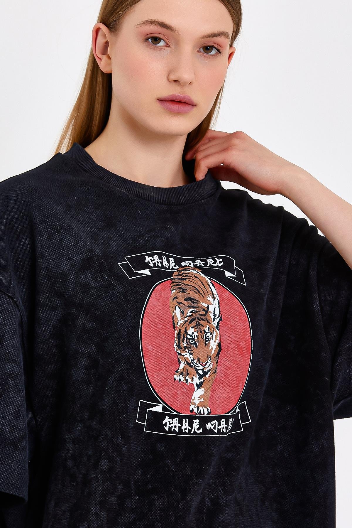 Oversize Baskılı Siyah Kadın T-shirt