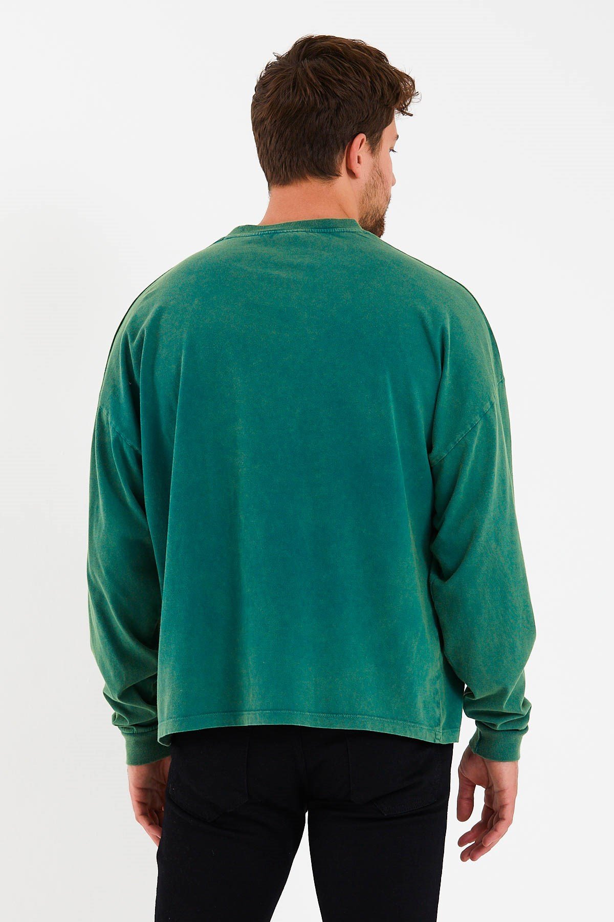 Oversized T-shirt in Green with Long Sleeves