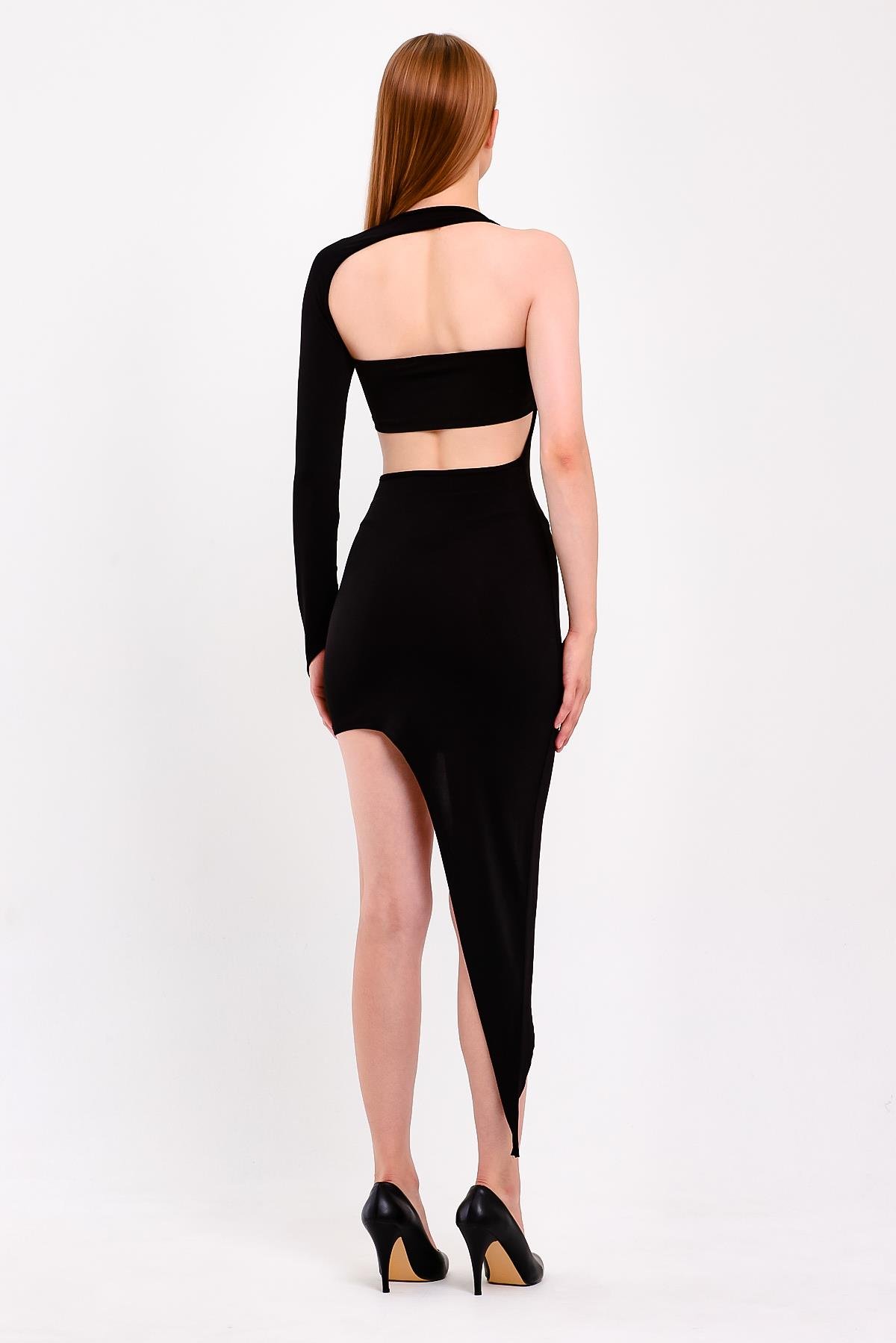 Parmak Geçmeli Asimetrik Kesim Siyah Elbise