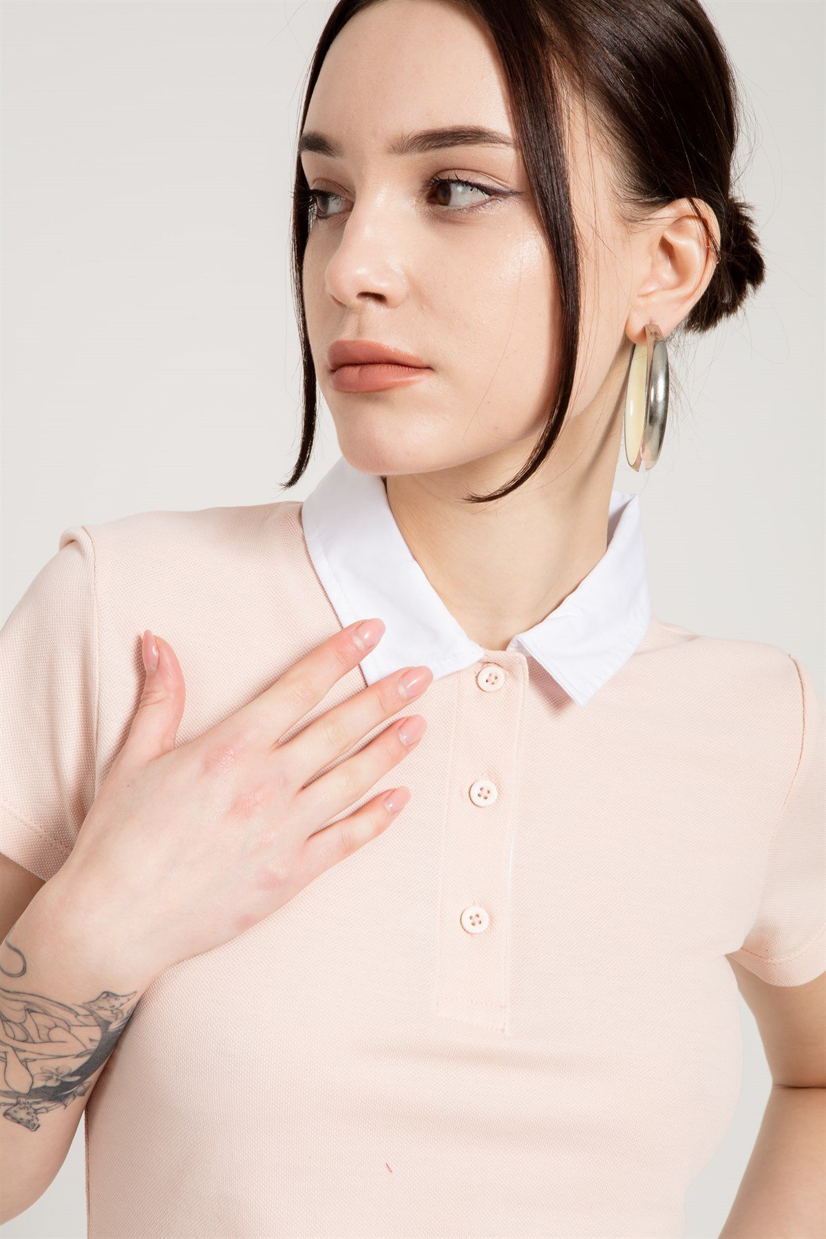 Contrast Collared Polo T-shirt in Pink