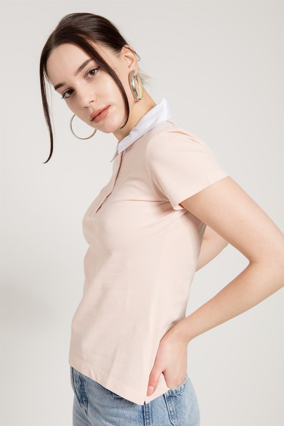 Contrast Collared Polo T-shirt in Pink