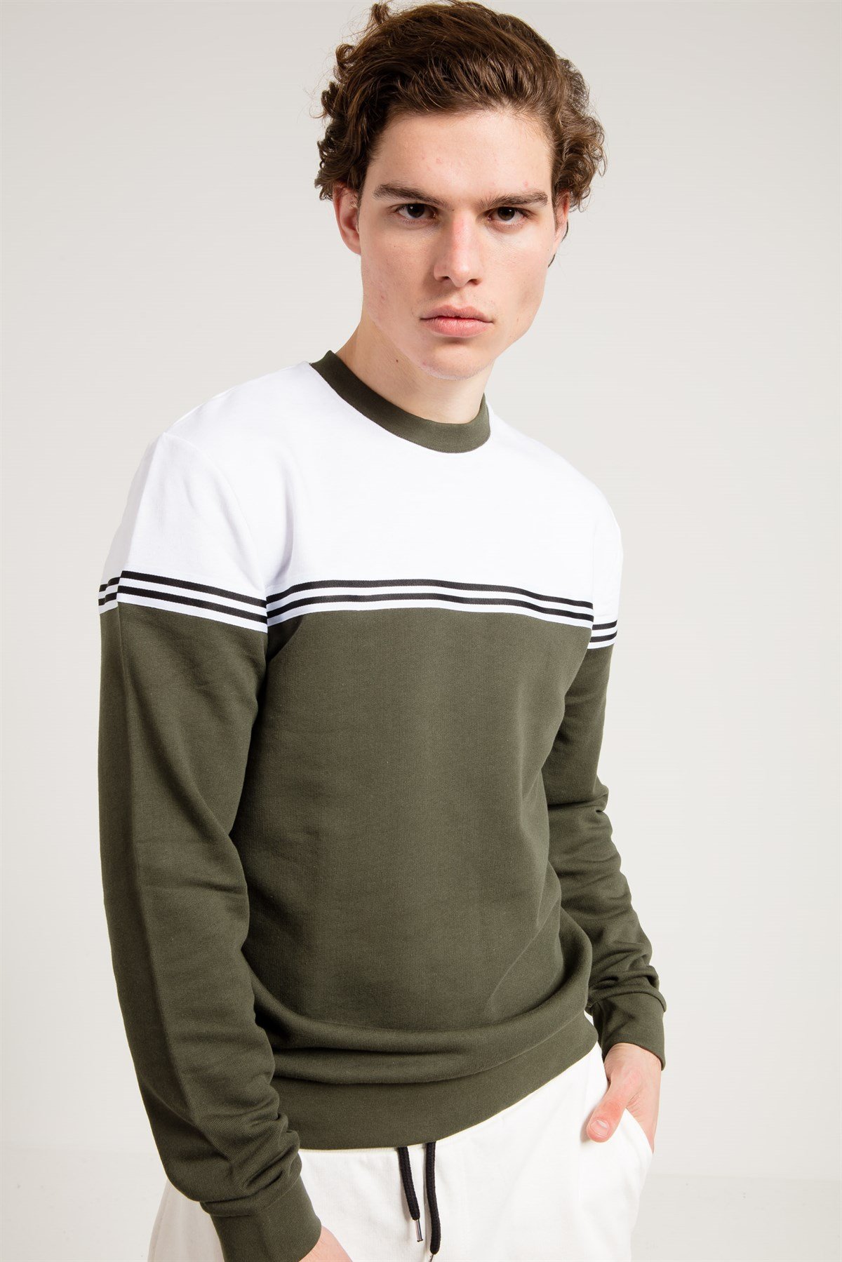 Renk Bloklu Haki Erkek Sweatshirt