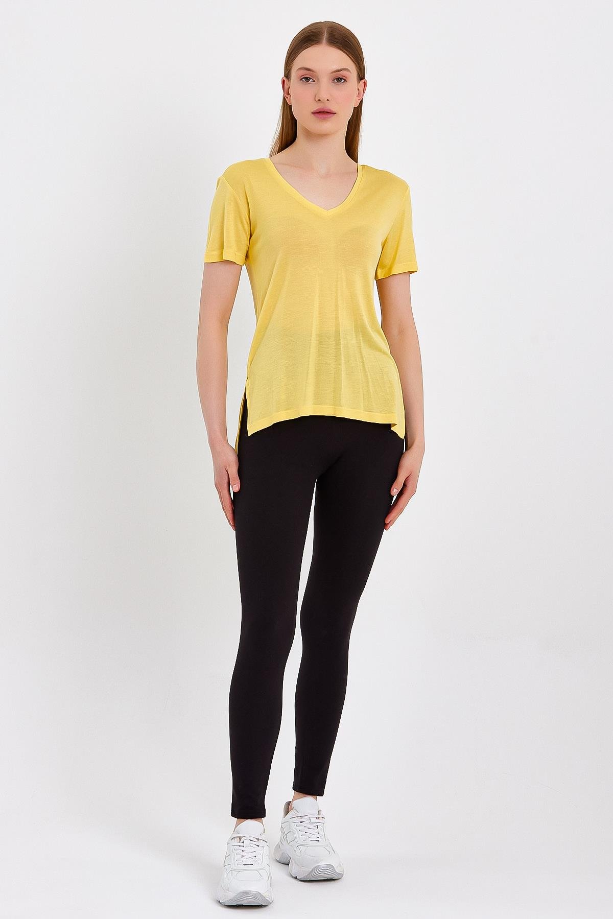 Sarı Basic V Yaka Kadın T-shirt