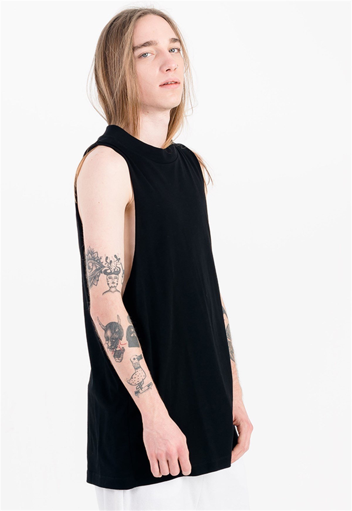 Sleeveless T-shirt with Extreme Dropped Armhole in Black