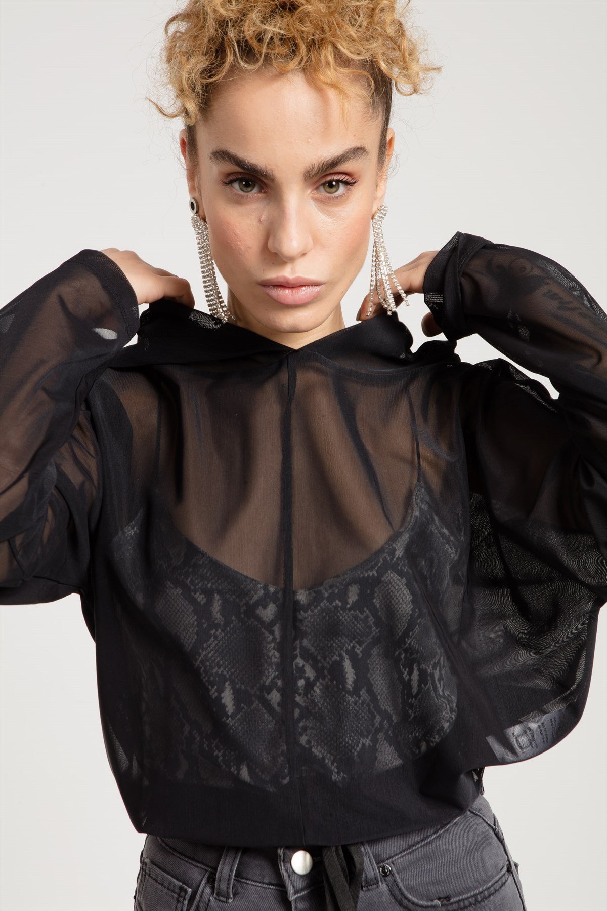 Siyah Transparan Kadın Kapüşonlu Bluz