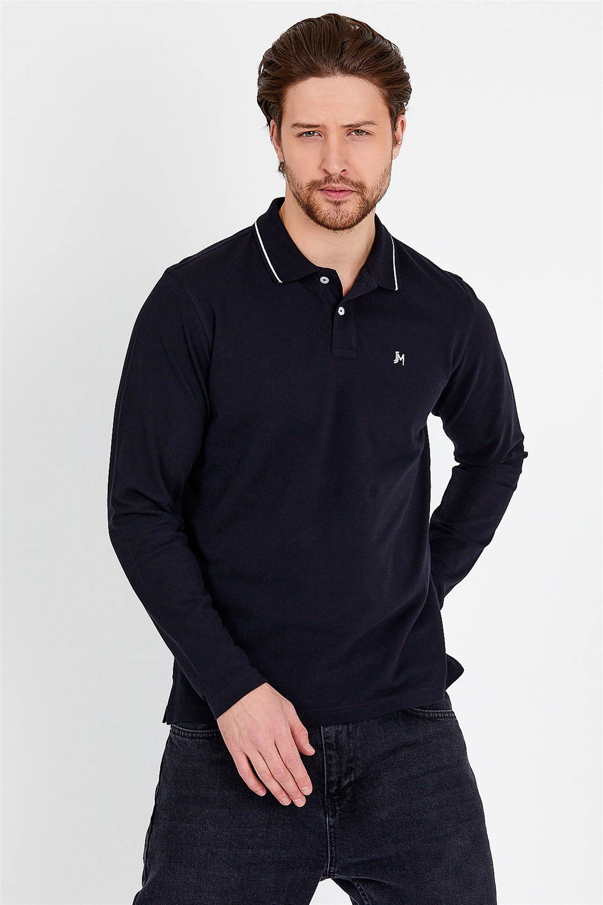Polo Collared T-shirt in Black with Long Sleeves