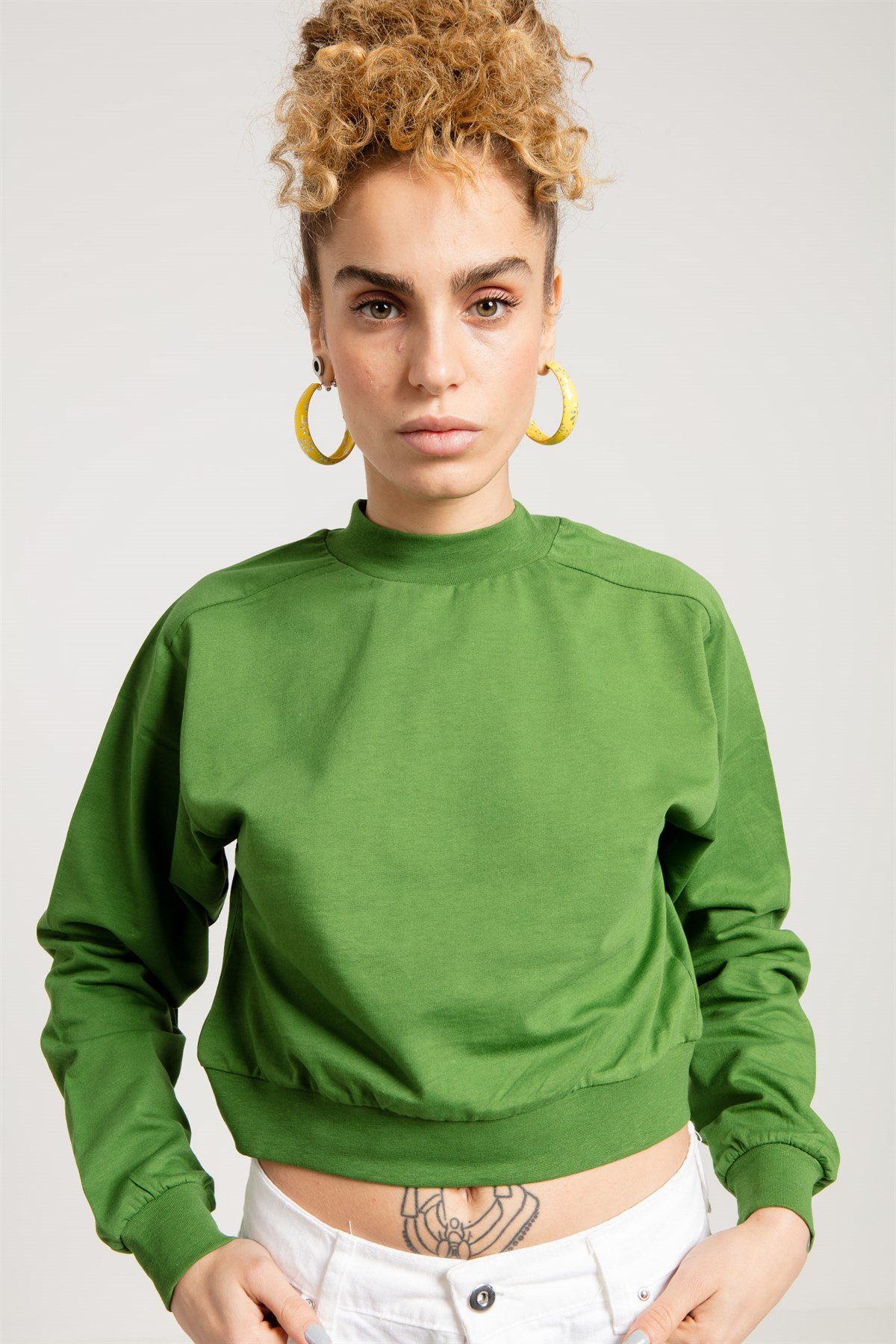 Uzun Kollu Kısa Yeşil Kadın Sweatshirt