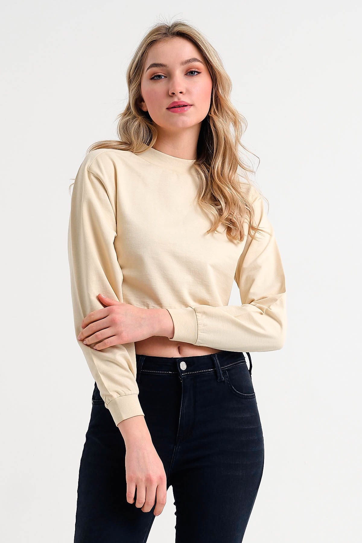 Uzun Kollu Krem Rengi Kadın Crop Top Sweatshirt