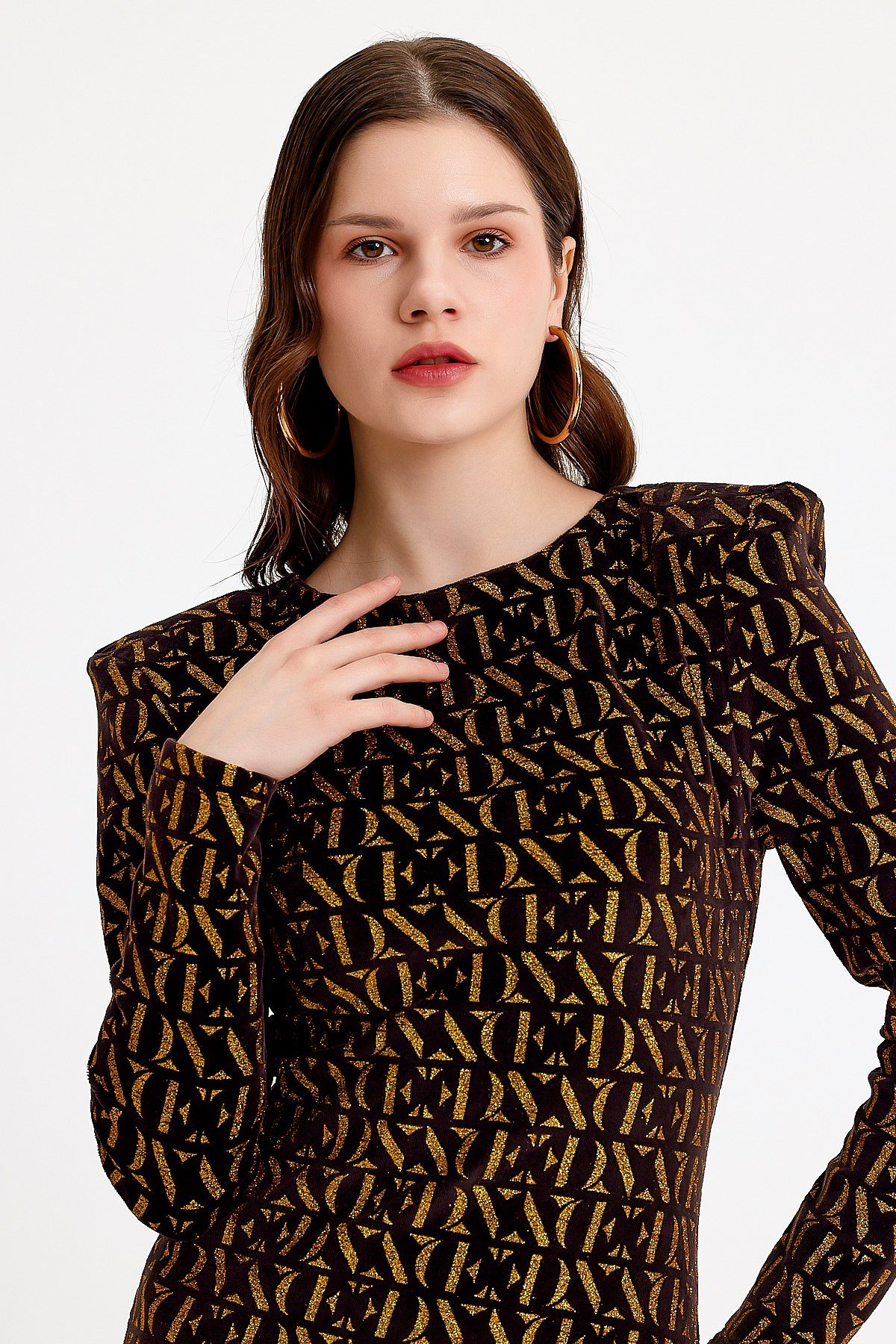 Gold Varak Baskılı Siyah Kadife Elbise