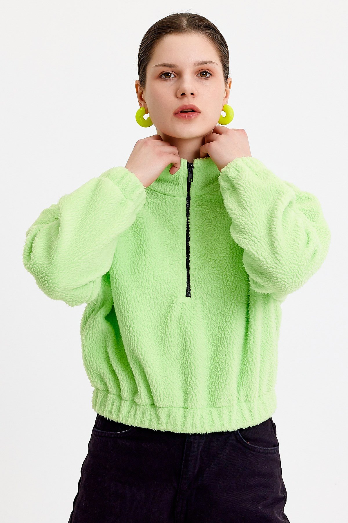 Yeşil Dik Yaka Crop Fit Kadın Peluş Sweatshirt