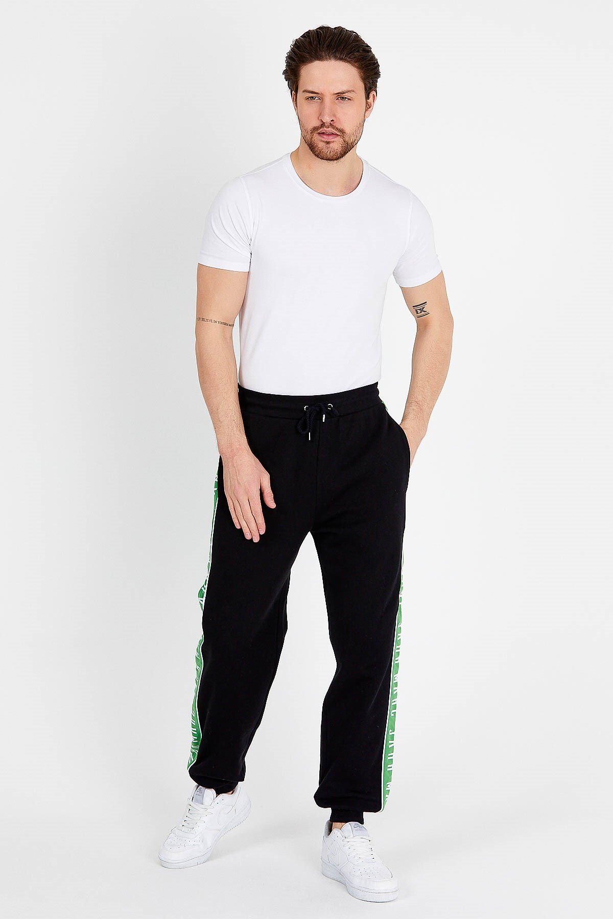 Jogger in Black with Green Striped