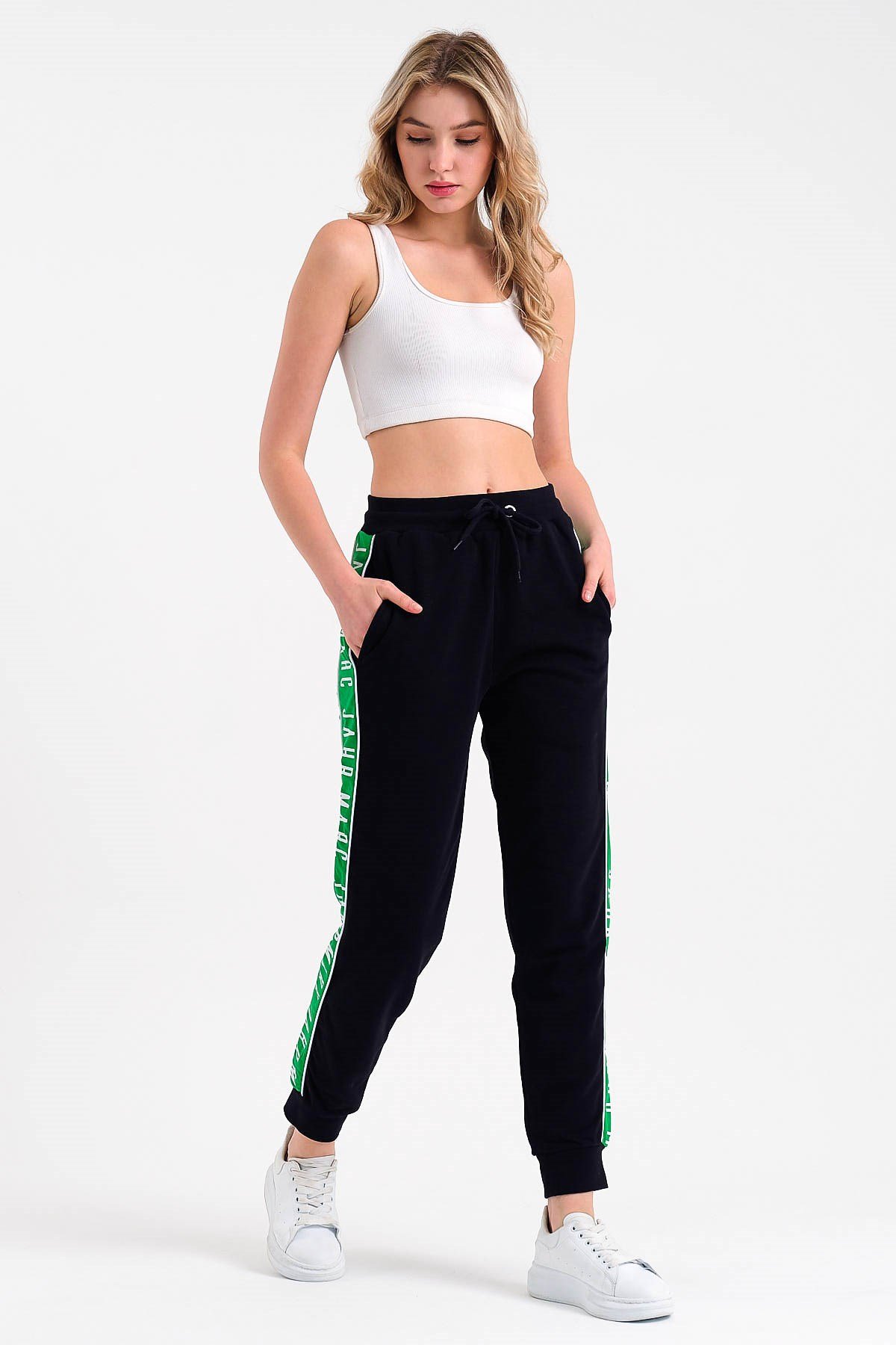 Yeşil Şeritli Siyah Kadın Eşofman Altı