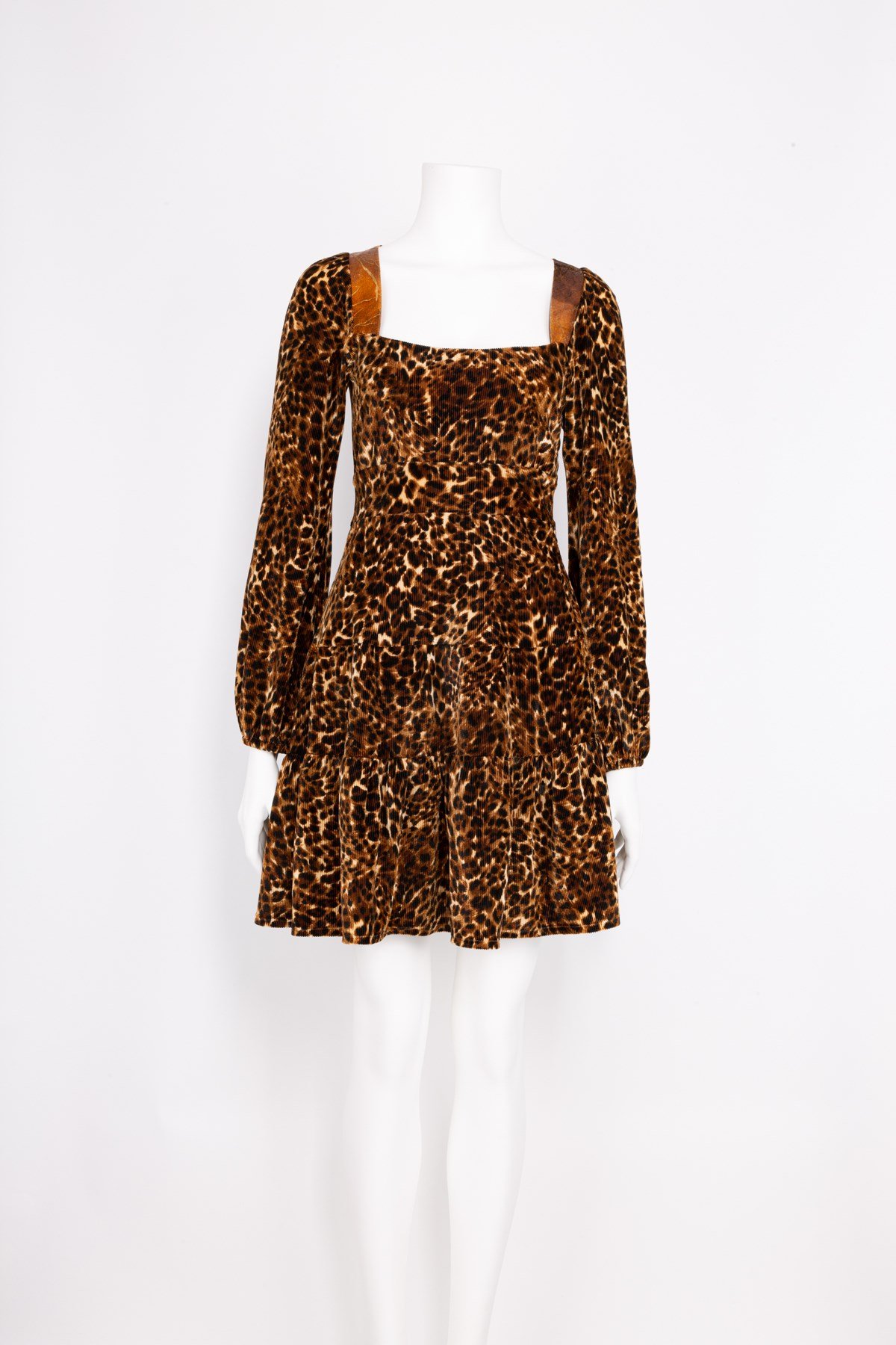Leopar Elbise