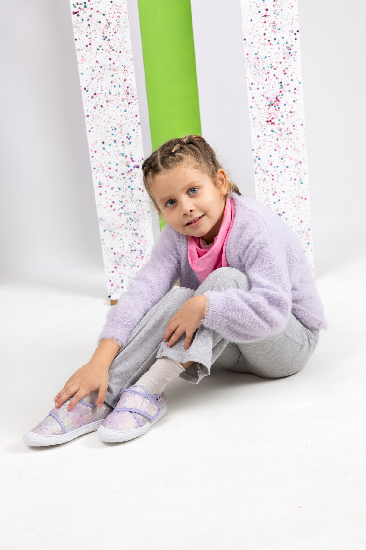 Violet Kız Çocuk Ev ve Kreş Ayakkabısı Parlak Kumaş Lila