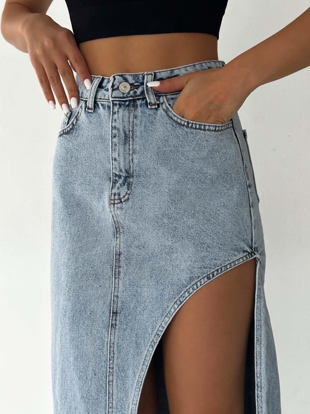  Mavi Yandan Derin Yırtmaçlı Uzun Denim Kot Etek