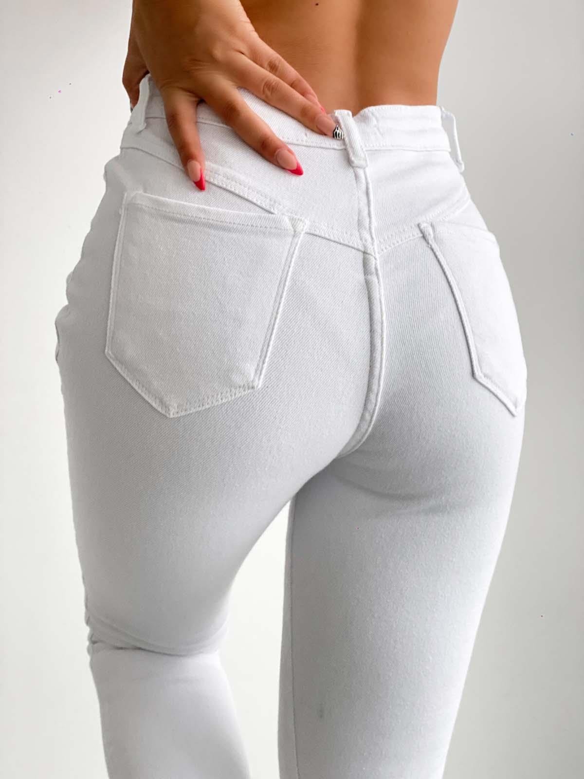 önü düğme ve fermuar detaylı yırtmaçlı likralı denim pantolon