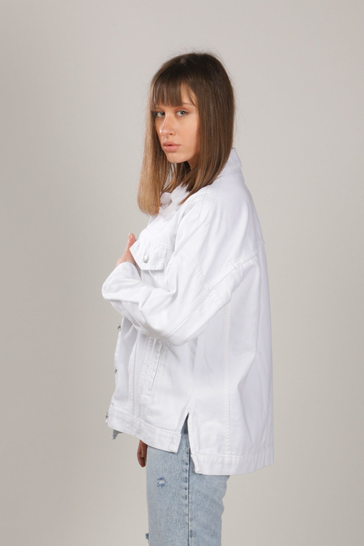 Yırtmaçlı Beyaz Oversize Kot Ceket