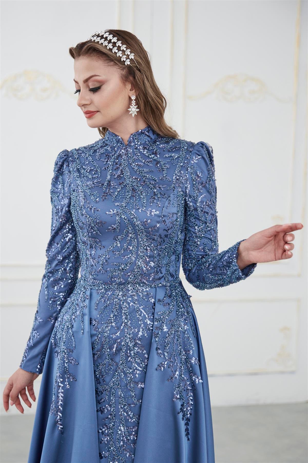 Berrak Abiye İndigo