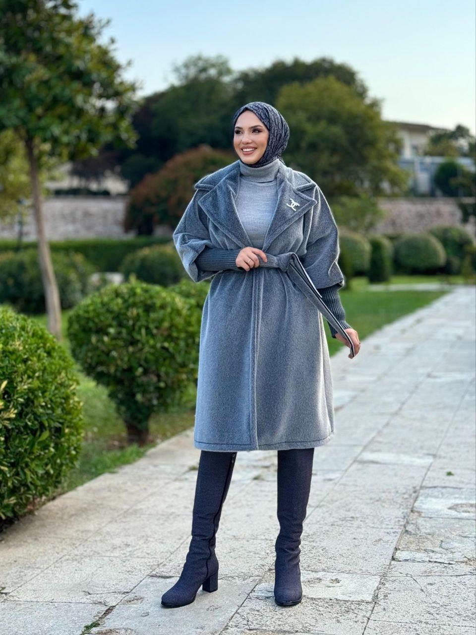 Bronş Detaylı Kaban Gri