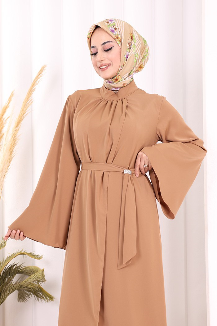Broş Detaylı Tulum Abaya ve Takım Taba