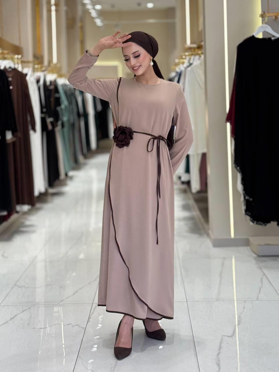 Gül Detaylı Elbise Vizon