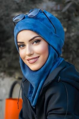 Kot Mavi Maskeli Bere