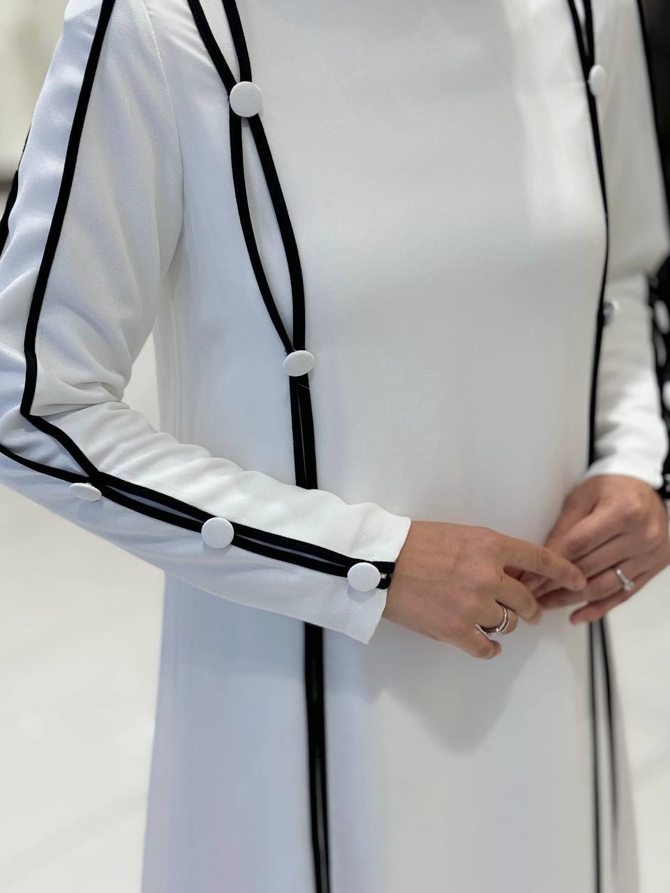 Krep Elbise Beyaz Siyah