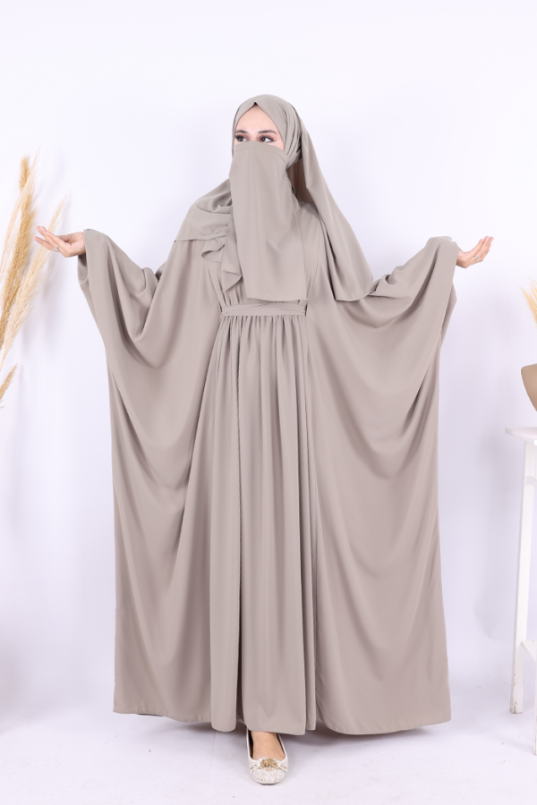 Kuşaklı Peçeli Ve  Şallı Elbise Vizon