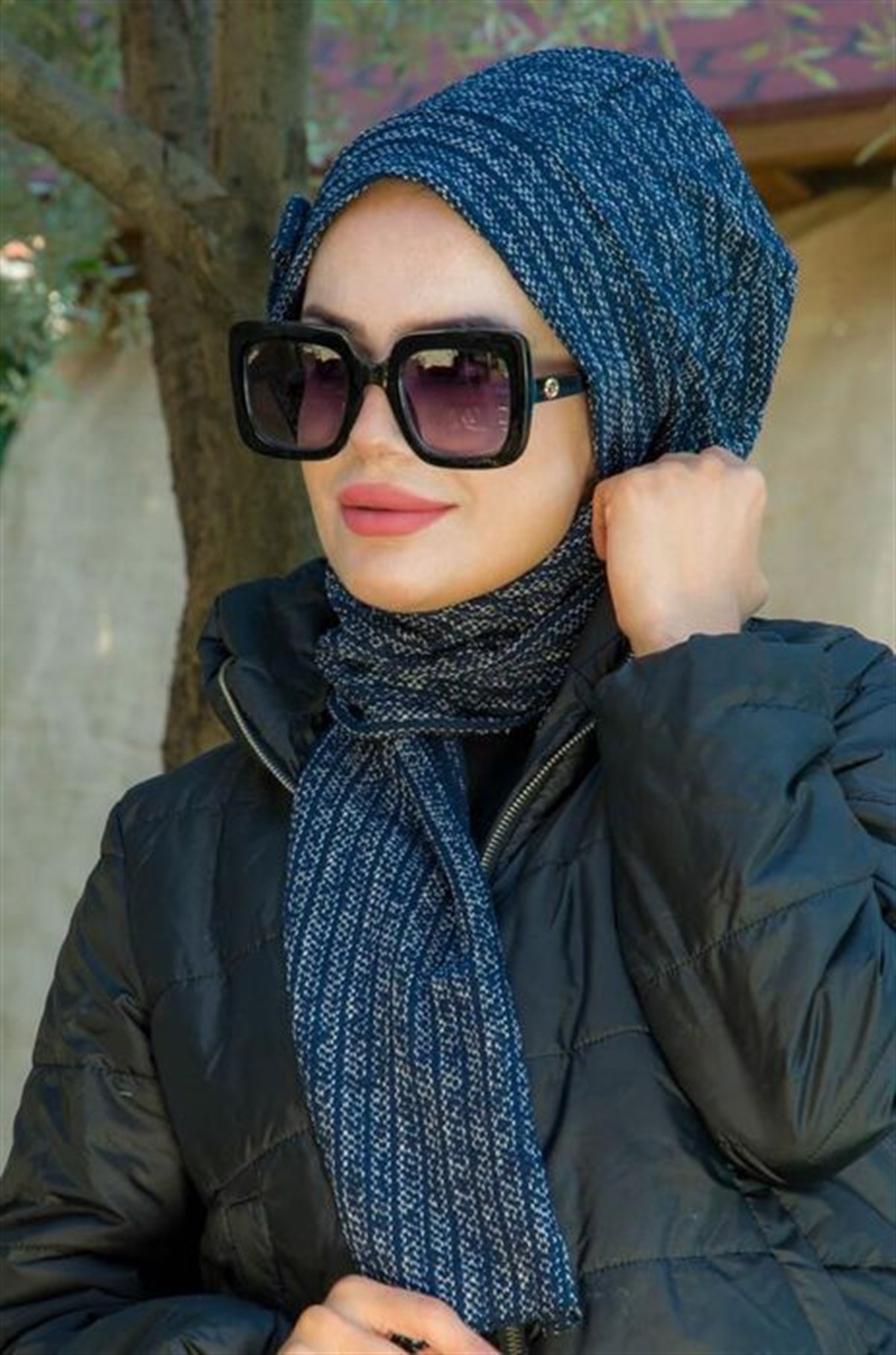 Lacivert Çizgili Atkılı Bere