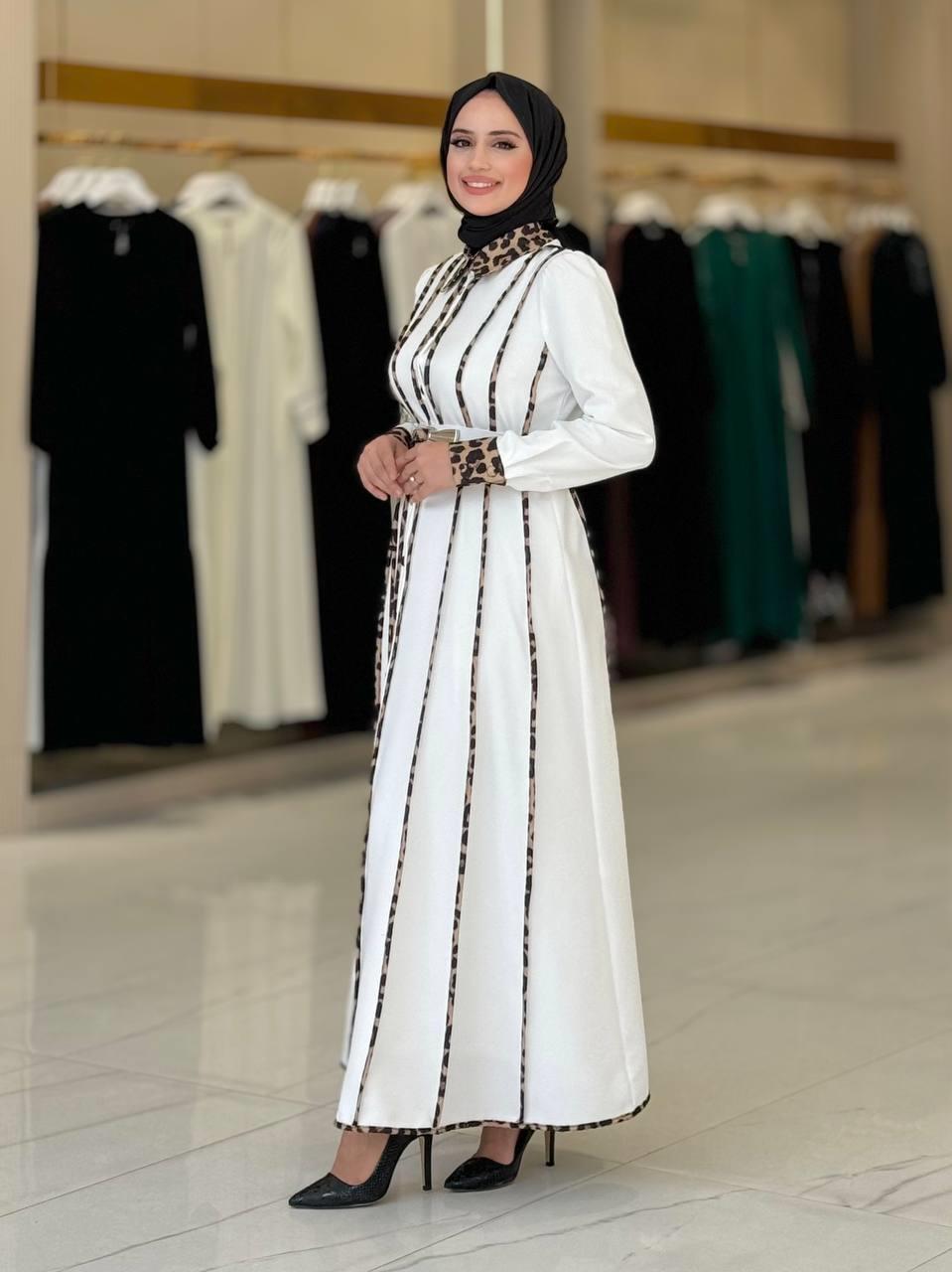 Leopar Detaylı Kemerli Elbise 