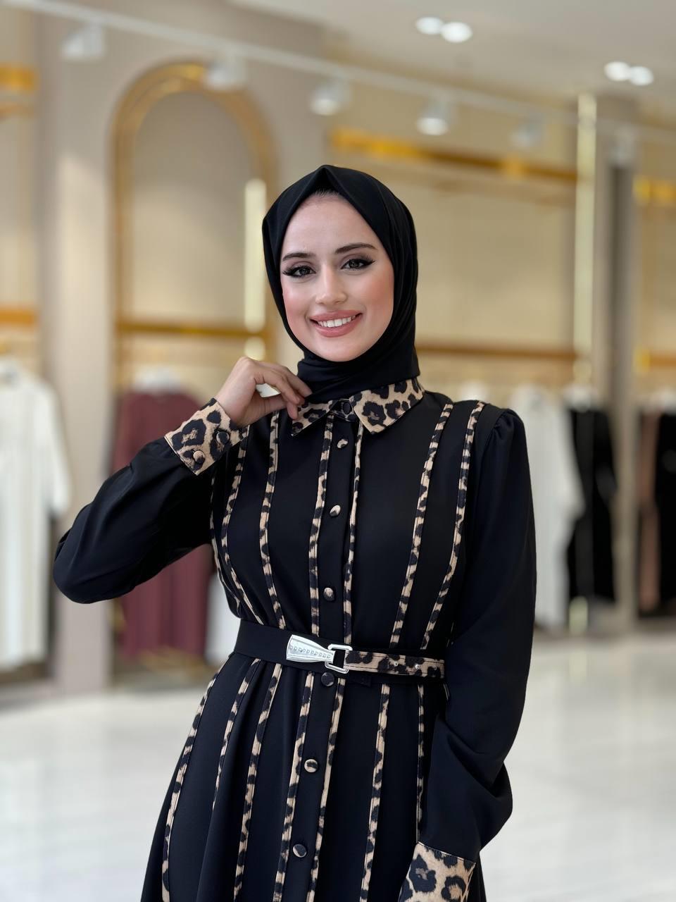 Leopar Detaylı Kemerli Elbise Siyah