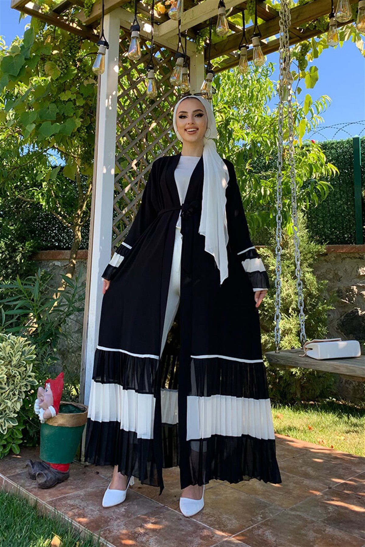 Siyah Beyaz Abaya Takım 