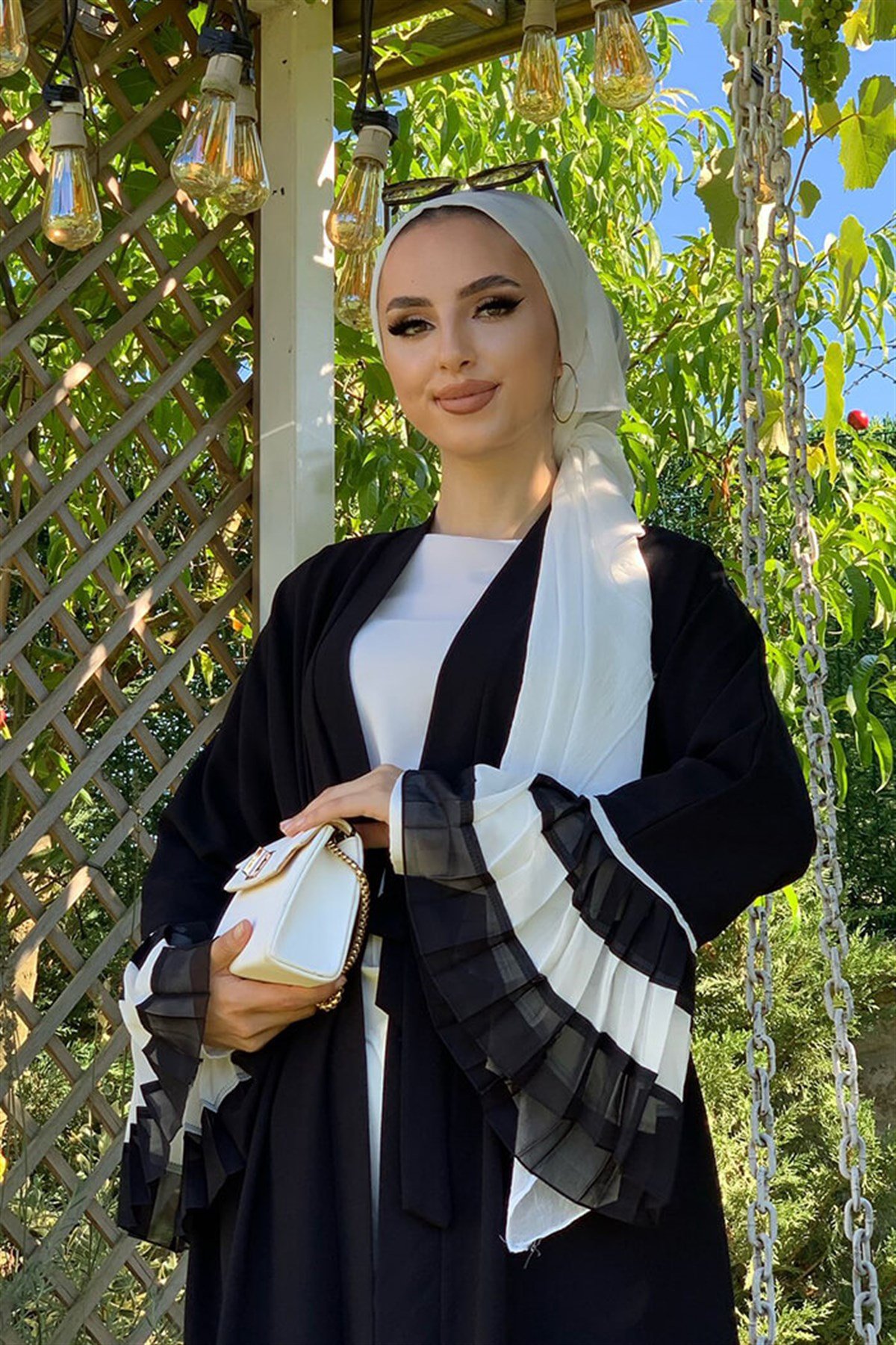 Siyah Beyaz Abaya Takım 