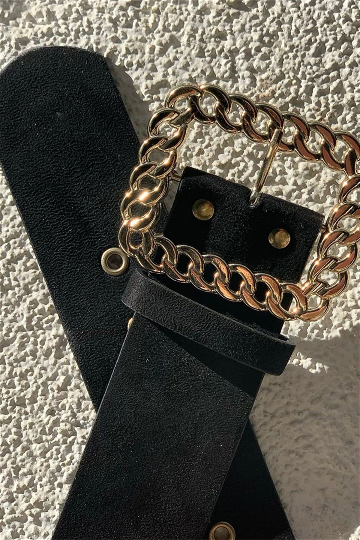 Siyah Metal İşlemeli Toka Detay Süet Kemer 