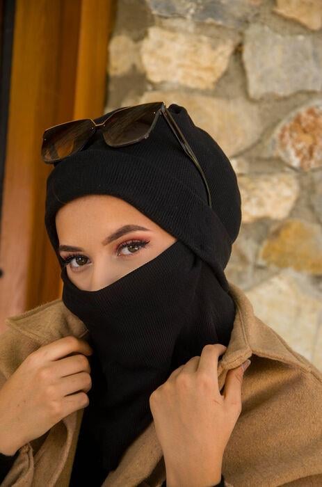 Siyah Yumoş Maskeli Bere 