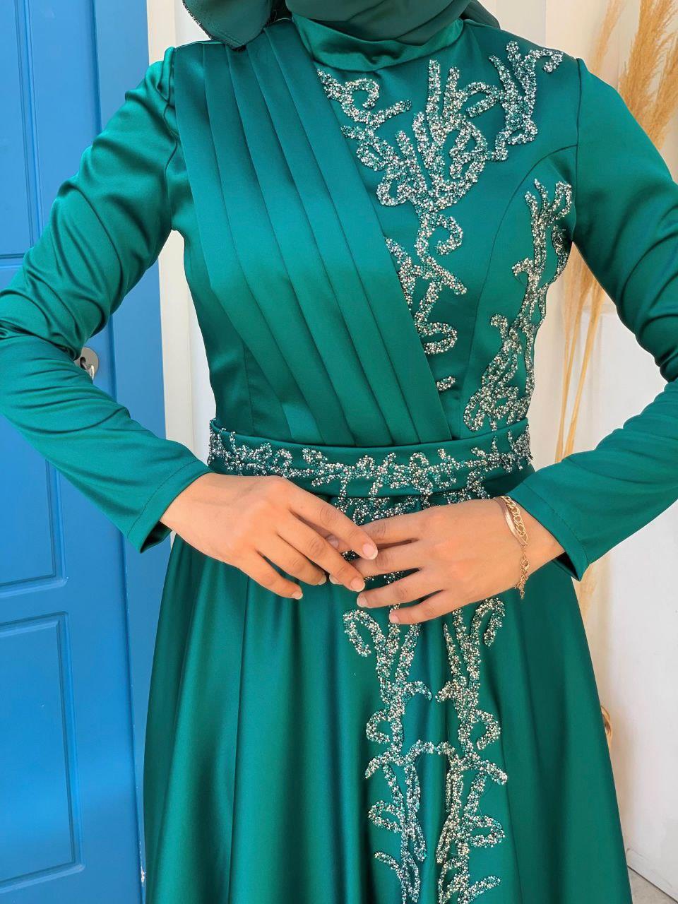 Taş Detaylı Elbise Vizon