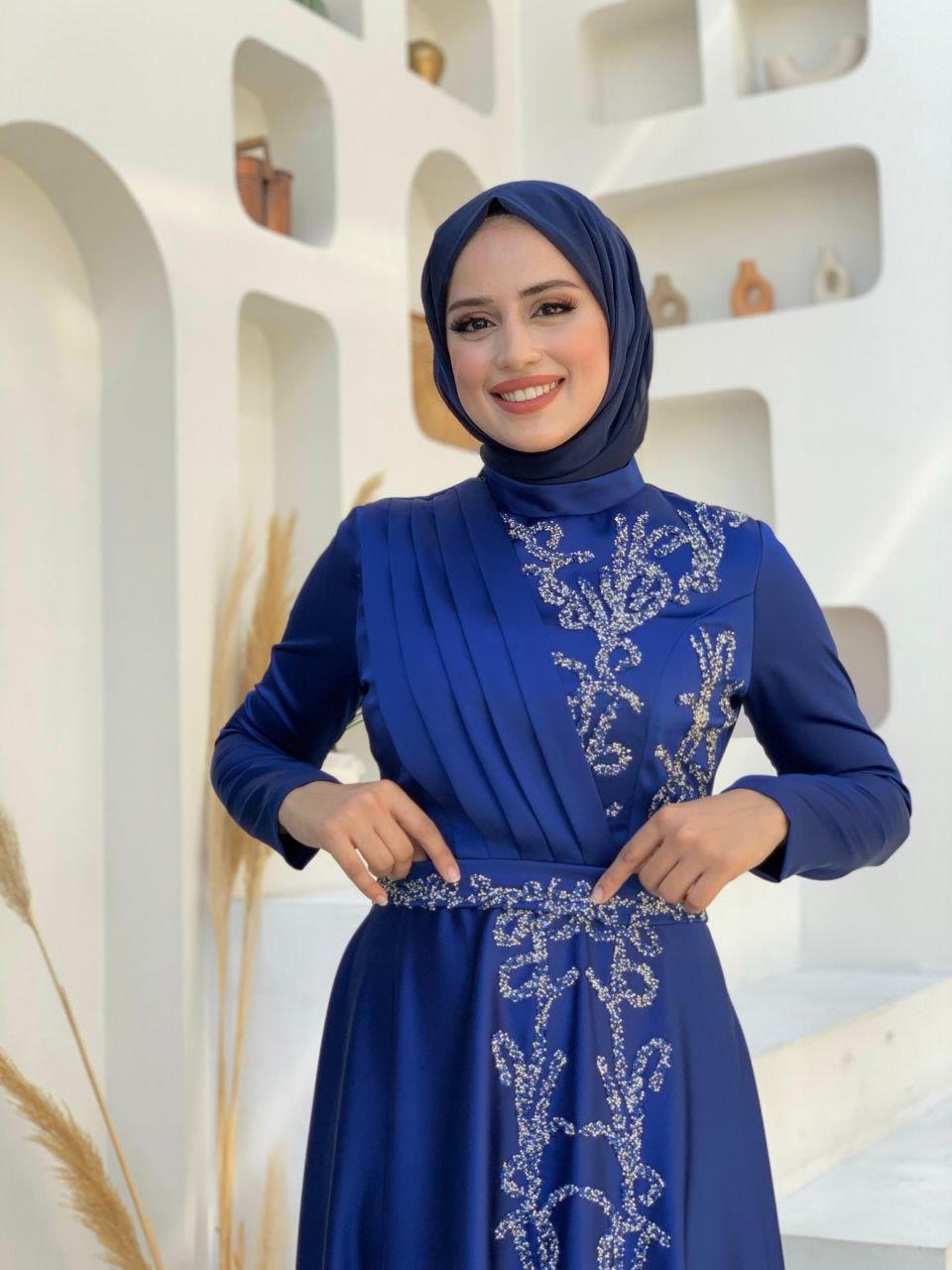 Taşli Kemer Aksesuarlı Saten Abiye Elbise Lacivert