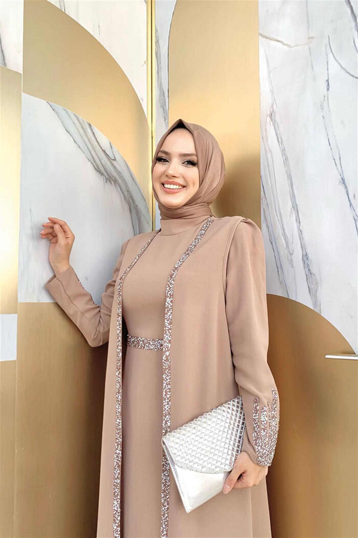 Taşlı Yelekli Takım Vizon